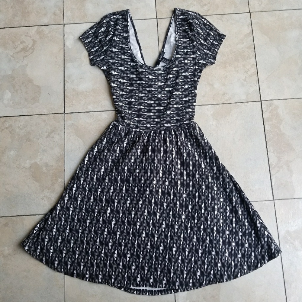 Forever 21 Cut Out Back Fit & Flare Dress Small
